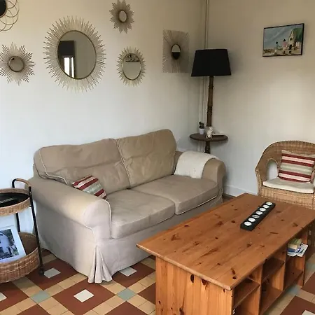 Le Huis Clos : Maison Avec Jardin Clos Et Garage Ferienhaus Dieppe
