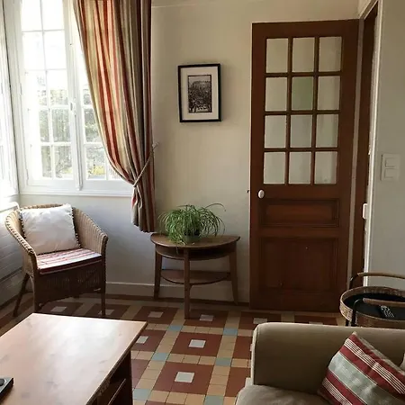 Le Huis Clos : Maison Avec Jardin Clos Et Garage Ferienhaus Dieppe