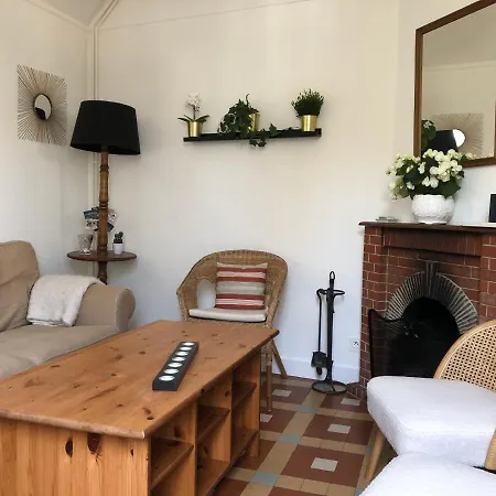 Le Huis Clos : Maison Avec Jardin Clos Et Garage