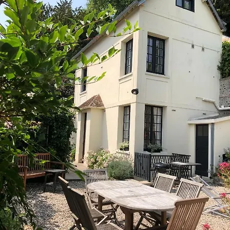 Le Huis Clos : Maison Avec Jardin Clos Et Garage